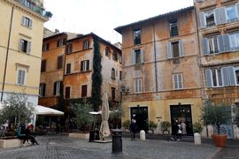 Neapol, Rzym, Watykan 2024