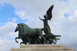 Neapol, Rzym, Watykan 2024